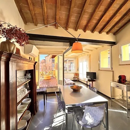 La Costarella - With Cozy Terrace Apartamento