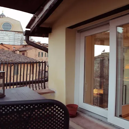 La Costarella - With Cozy Terrace Sienne